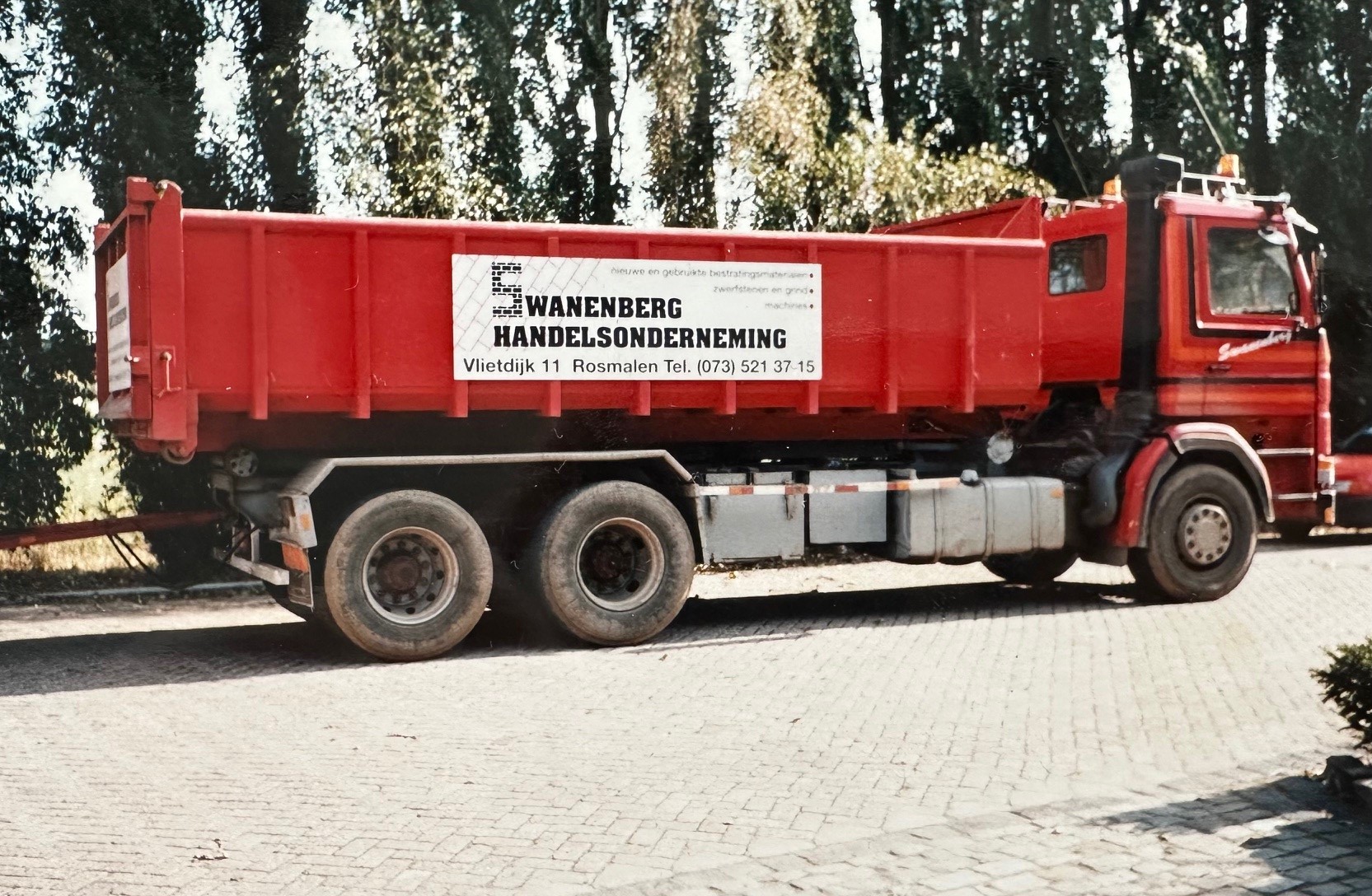 Eerste vrachtwagen 12