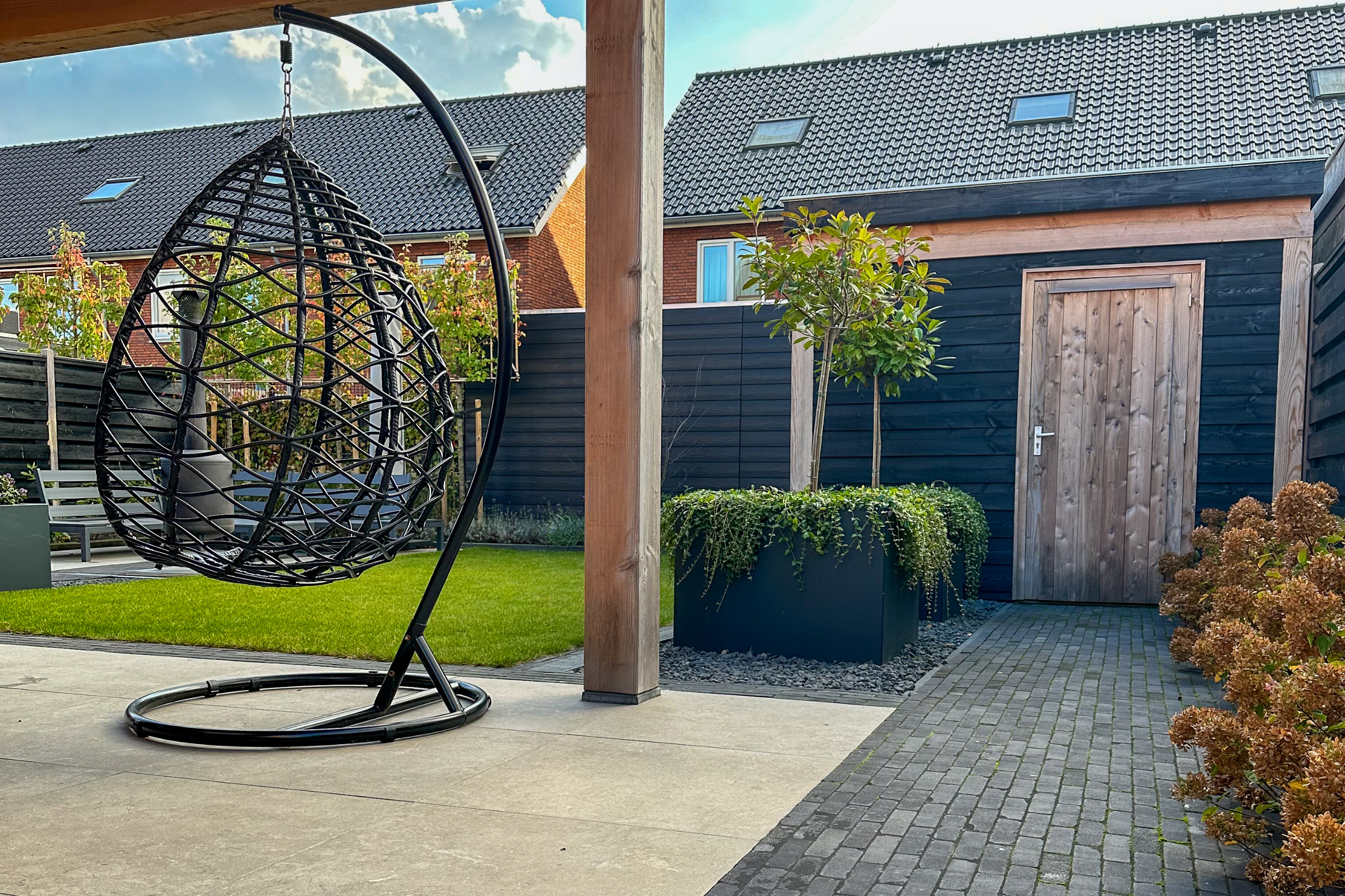 Waaltjes combineren met tegels in je tuin